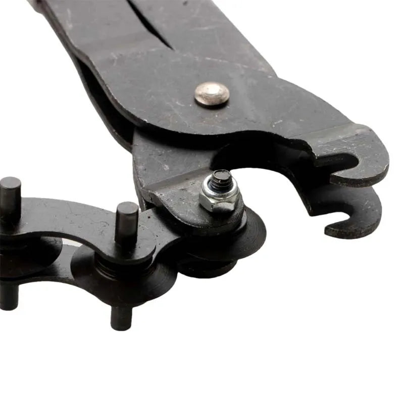 Automotive exhaust pipe cutter