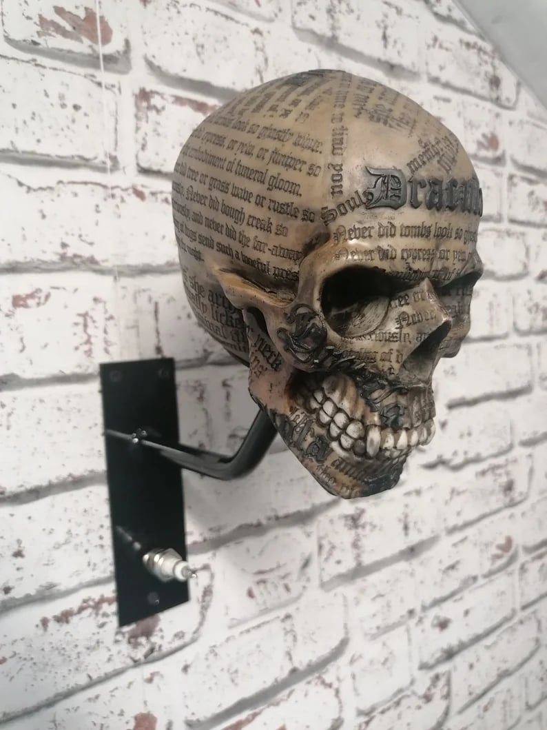 ☠️🏴‍☠️Motorcycle Helmet and Jacket Skull Holder