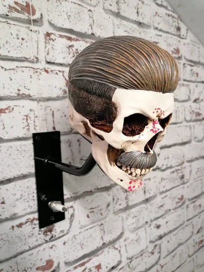 ☠️🏴‍☠️Motorcycle Helmet and Jacket Skull Holder
