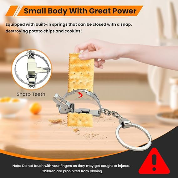 MINI Bear Trap Keychain - That Works Fun Trick Mouse Trap