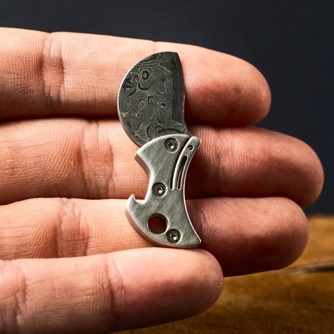 COiN: Quarter-Sized Cutter