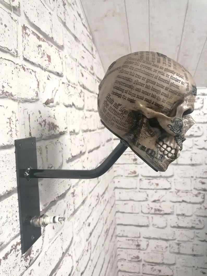 ☠️🏴‍☠️Motorcycle Helmet and Jacket Skull Holder