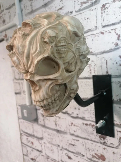 ☠️🏴‍☠️Motorcycle Helmet and Jacket Skull Holder