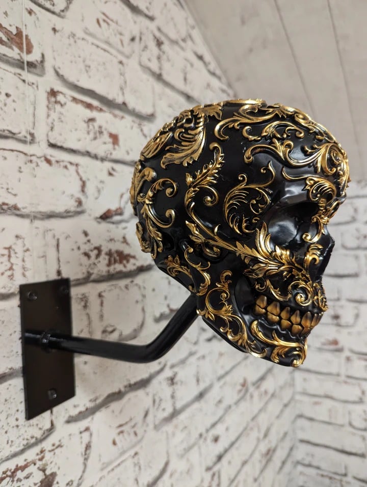 ☠️🏴‍☠️Motorcycle Helmet and Jacket Skull Holder