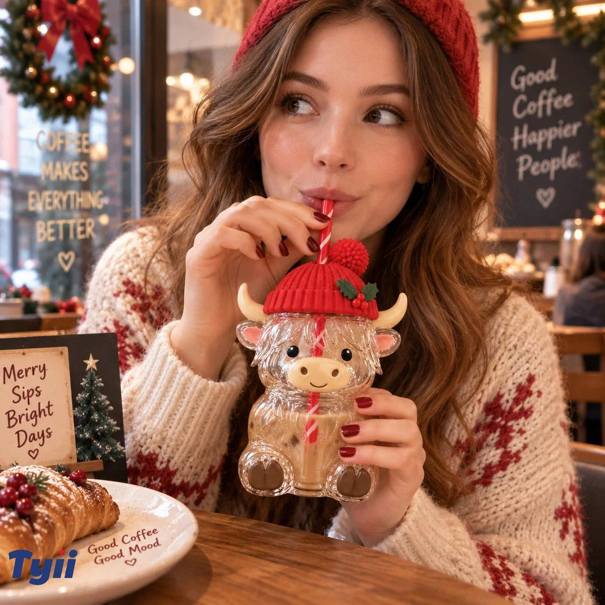 ❤️ Highland Cow Christmas Glass Cup with Straw – Cute Holiday Tumbler Gift