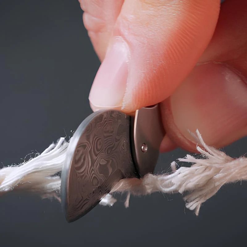 COiN: Quarter-Sized Cutter